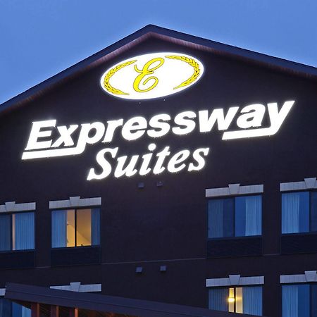 Grand Forks Lodge And Suites 외부 사진