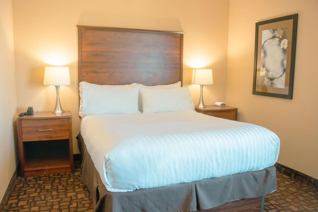 Grand Forks Lodge And Suites 외부 사진
