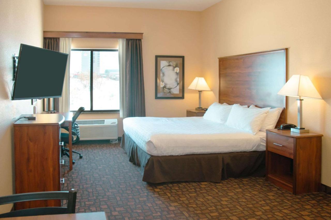 Grand Forks Lodge And Suites 외부 사진
